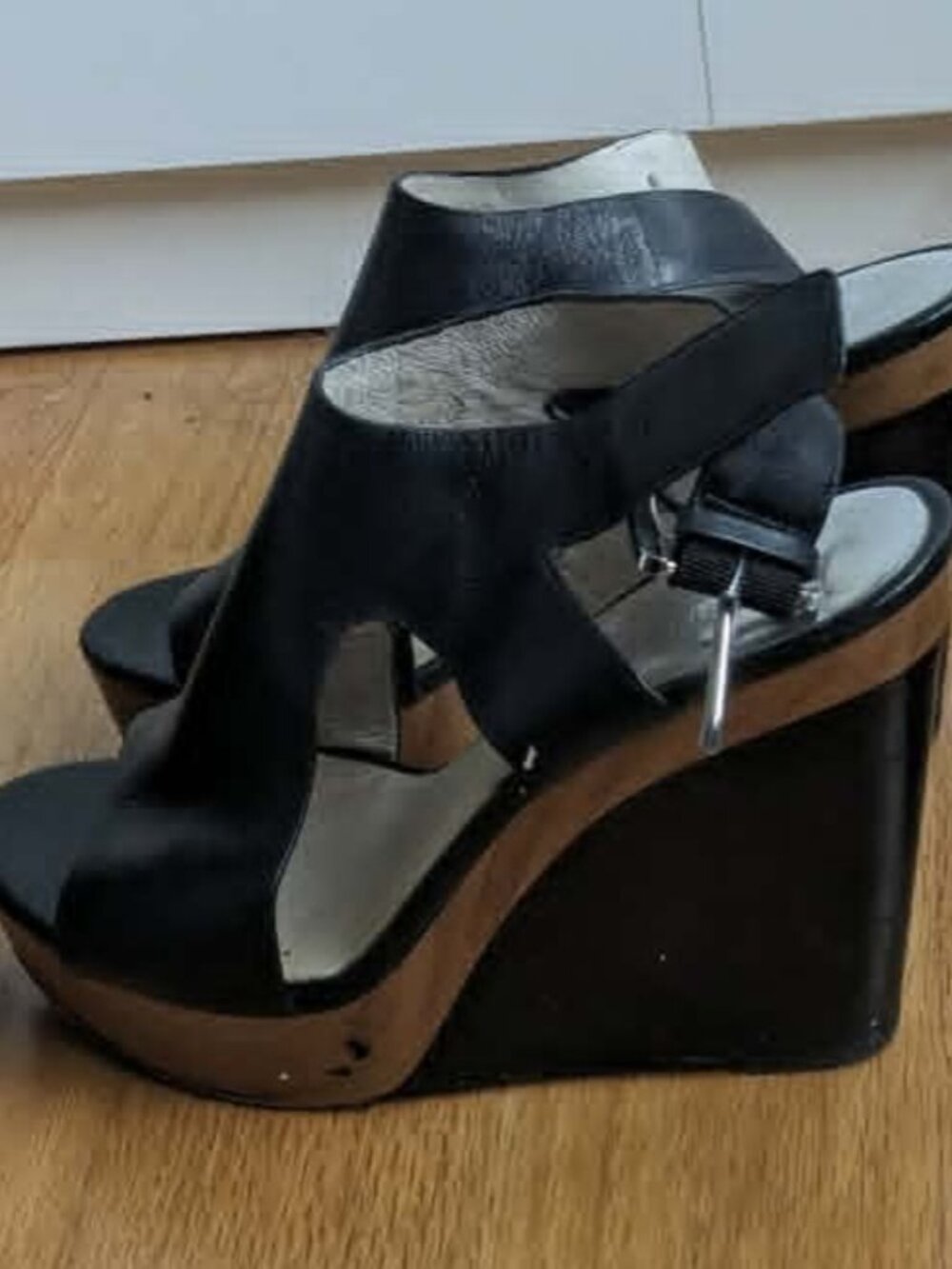 MICHAEL Michael Kors Josephine Black Leather Wedge Sandals | Size 6.5 | Platform